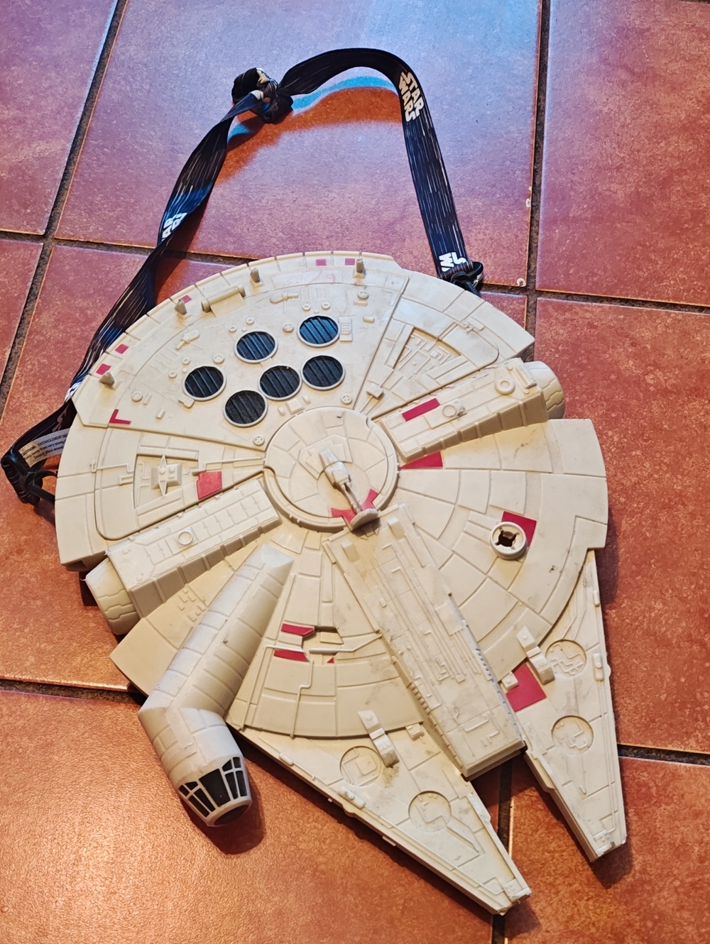 Star Wars Beige and Red Millennium Falcon Shoulder Bag